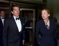 At the 1999 White House Correspondents' Dinner (Image via Getty)